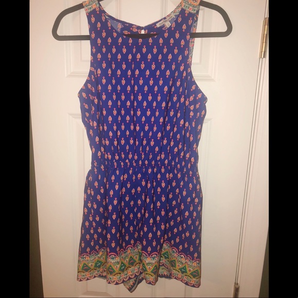 Navy pattern open cut back romper - Picture 1 of 3